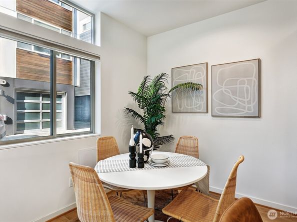4027 California Avenue SW D, Seattle WA 98116