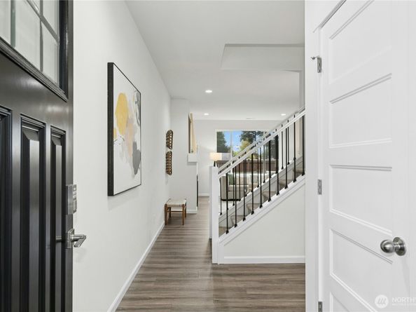 27010 30th Place S 34, Kent WA 98032