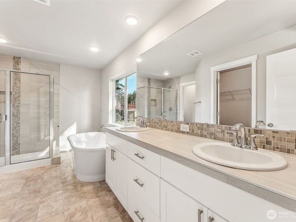 27010 30th Place S 34, Kent WA 98032