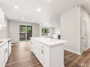 27010 30th Place S 34, Kent WA 98032
