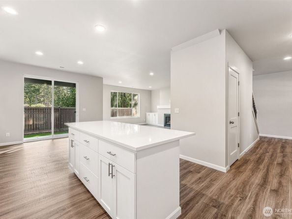 27010 30th Place S 34, Kent WA 98032