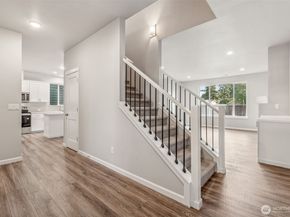 27010 30th Place S 34, Kent WA 98032