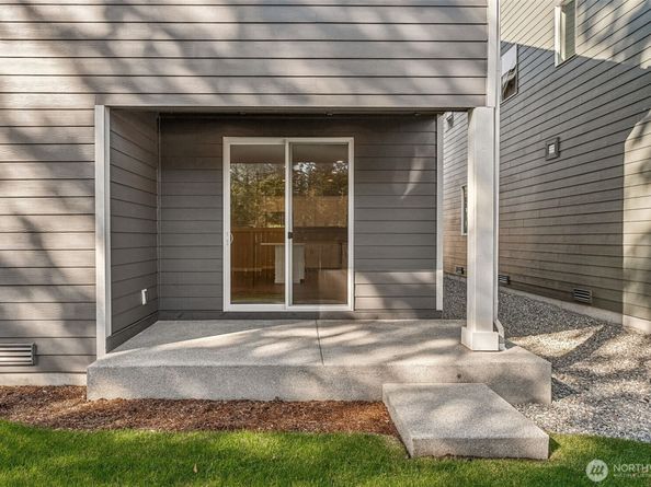 27010 30th Place S 34, Kent WA 98032