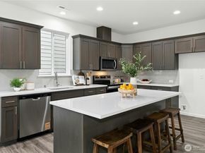 27010 30th Place S 34, Kent WA 98032