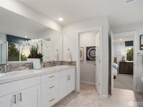 26916 30th Place S 38, Kent WA 98032