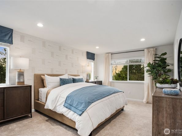 26916 30th Place S 38, Kent WA 98032