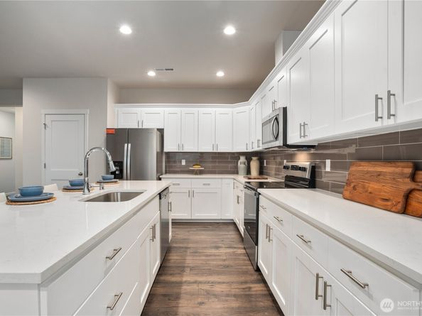 26916 30th Place S 38, Kent WA 98032