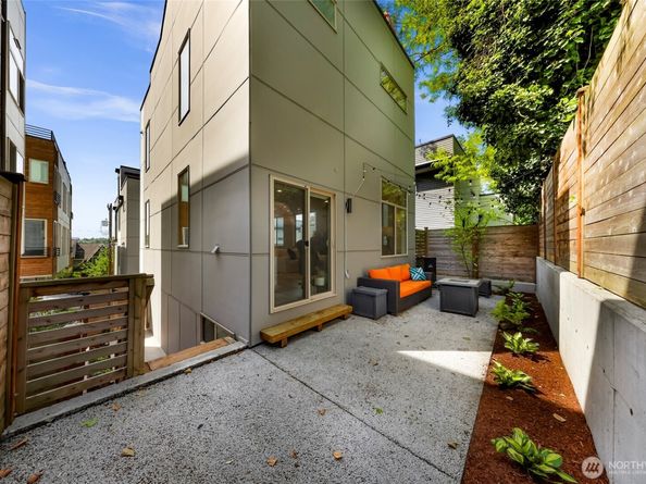 1628 S Lane Street, Seattle WA 98144