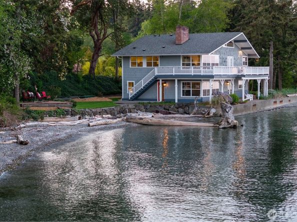 9788 Manitou Beach Drive NE, Bainbridge Island WA 98110