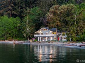 9788 Manitou Beach Drive NE, Bainbridge Island WA 98110