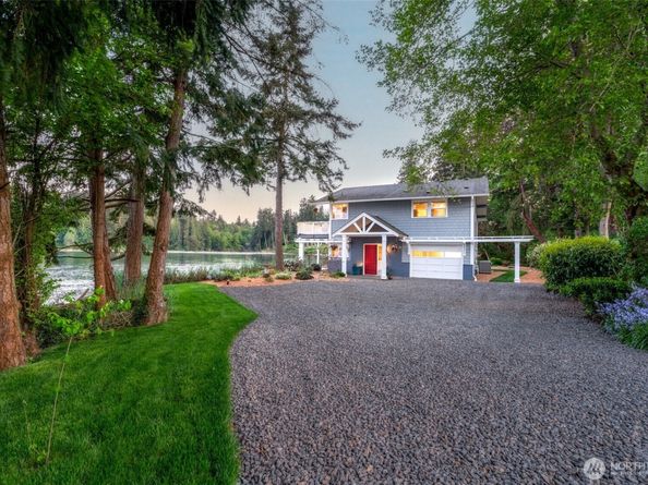 9788 Manitou Beach Drive NE, Bainbridge Island WA 98110