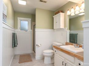 9788 Manitou Beach Drive NE, Bainbridge Island WA 98110