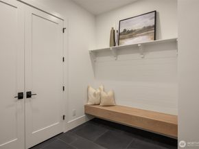 627 155th Avenue SE, Bellevue WA 98007