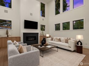 627 155th Avenue SE, Bellevue WA 98007