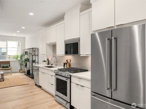 13365 (Site31) NE 175th Place, Woodinville WA 98072