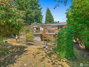 19611 30th Avenue NE, Shoreline WA 98155