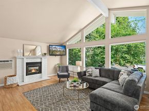 19611 30th Avenue NE, Shoreline WA 98155