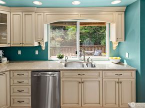 19611 30th Avenue NE, Shoreline WA 98155