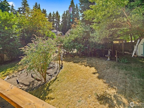 19611 30th Avenue NE, Shoreline WA 98155