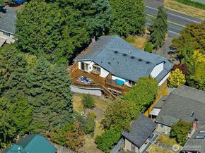 19611 30th Avenue NE, Shoreline WA 98155
