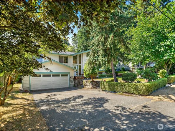 19611 30th Avenue NE, Shoreline WA 98155