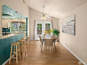 19611 30th Avenue NE, Shoreline WA 98155