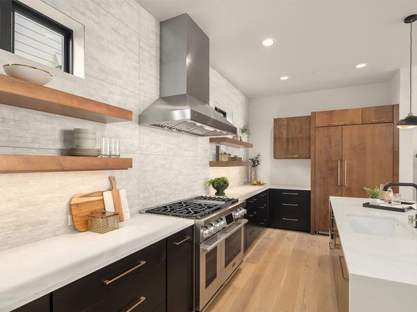 207 2nd Avenue S, Kirkland WA 98033