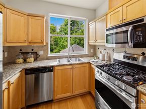 19102 20th Drive SE B202, Bothell WA 98012