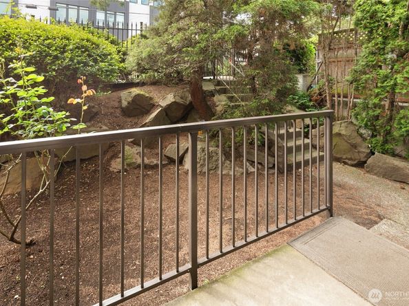 1016 6th Avenue N 102, Seattle WA 98109