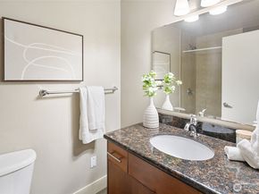 1016 6th Avenue N 102, Seattle WA 98109