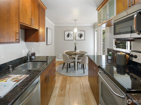 1016 6th Avenue N 102, Seattle WA 98109