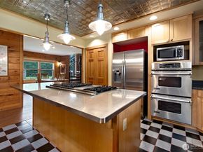 5410 SW 244th Street, Vashon WA 98070