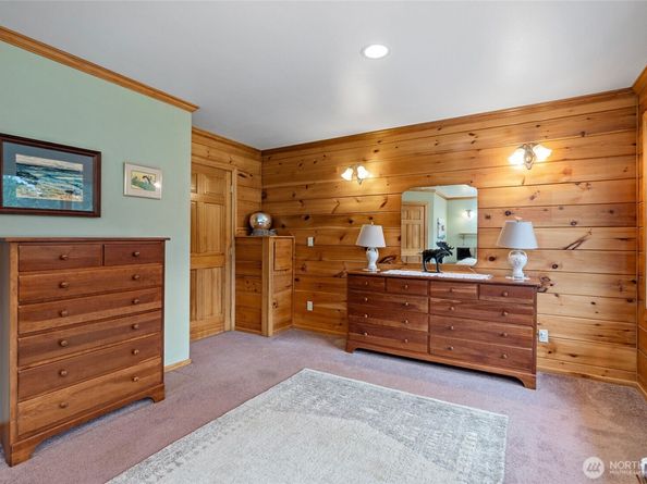 5410 SW 244th Street, Vashon WA 98070