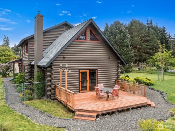 5410 SW 244th Street, Vashon WA 98070