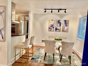 11054 NE 33rd Place B1, Bellevue WA 98004