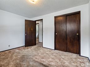 22508 W 51 st Ave, Mountlake Terrace WA 98043