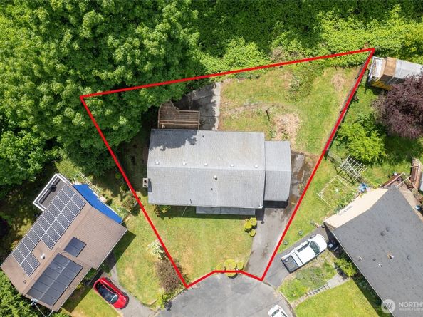 22508 W 51 st Ave, Mountlake Terrace WA 98043