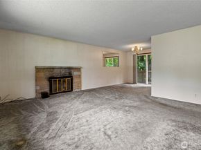 22508 W 51 st Ave, Mountlake Terrace WA 98043