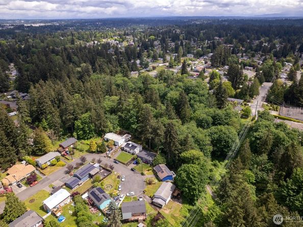 22508 W 51 st Ave, Mountlake Terrace WA 98043
