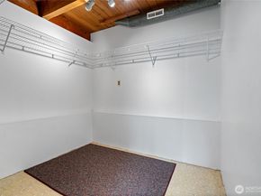 22508 W 51 st Ave, Mountlake Terrace WA 98043