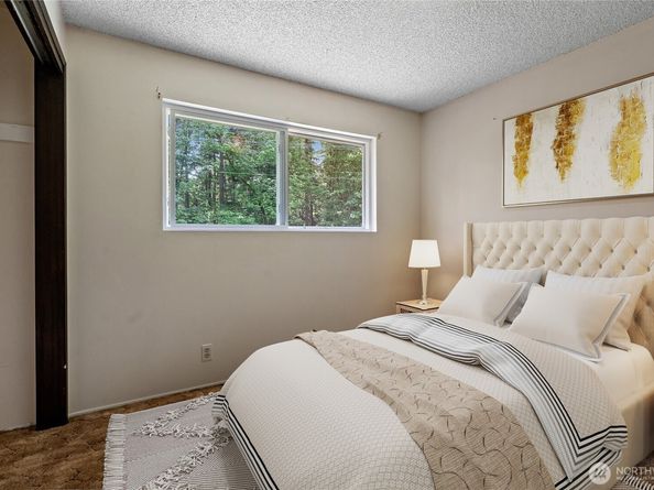 22508 W 51 st Ave, Mountlake Terrace WA 98043