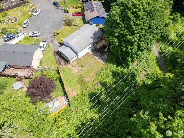 22508 W 51 st Ave, Mountlake Terrace WA 98043