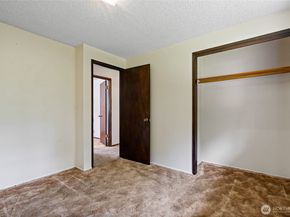 22508 W 51 st Ave, Mountlake Terrace WA 98043