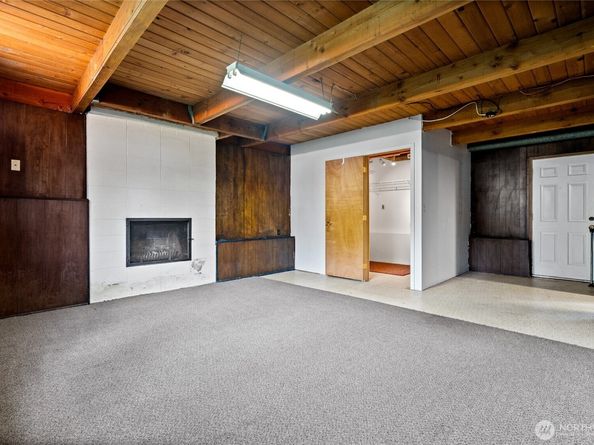 22508 W 51 st Ave, Mountlake Terrace WA 98043
