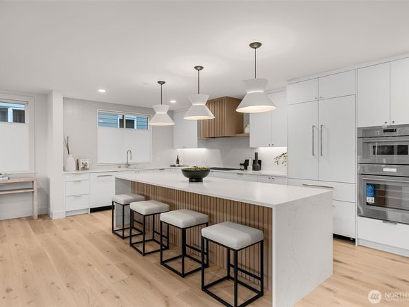 238 4th Avenue 101, Kirkland WA 98033