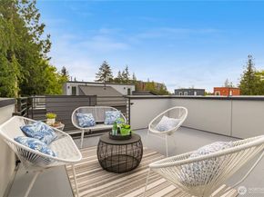 1911 C N 120th Street, Seattle WA 98133
