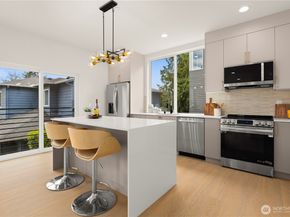 1911 C N 120th Street, Seattle WA 98133