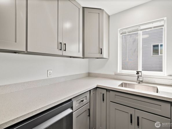 13223 4th Avenue SW, Burien WA 98146