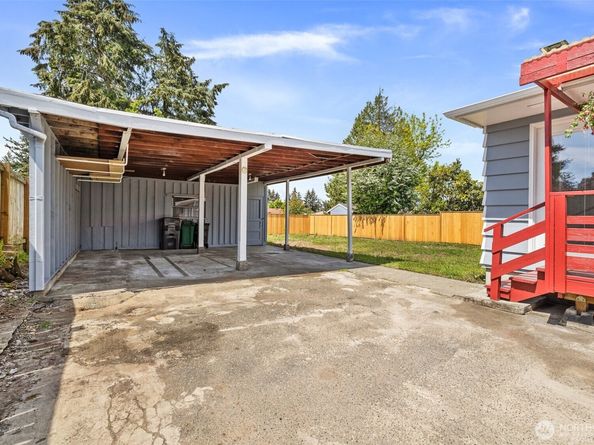 13223 4th Avenue SW, Burien WA 98146