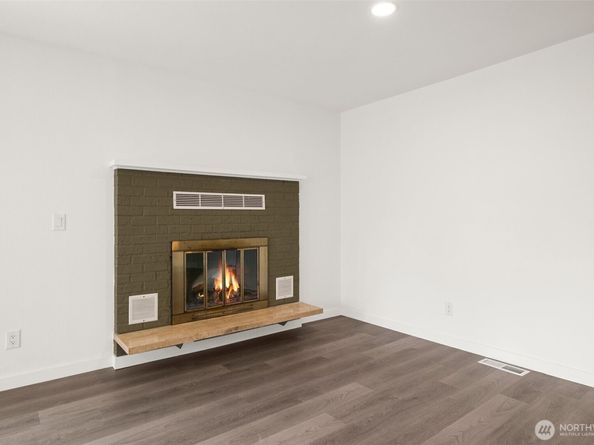13223 4th Avenue SW, Burien WA 98146
